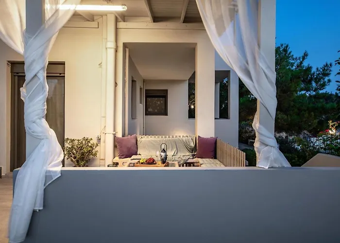Arismari Garden Apartment